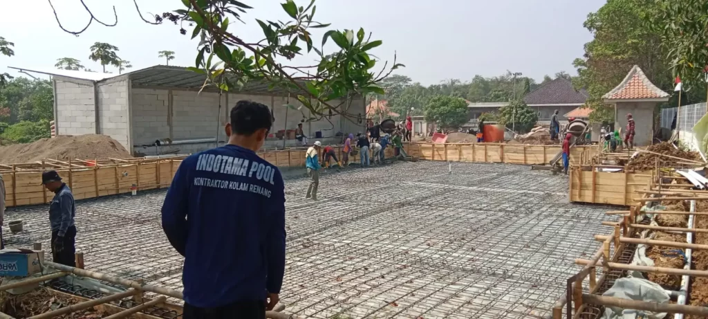 renovasi kolam renang